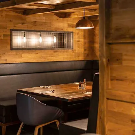 Готель Novotel Leeds Centre