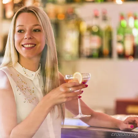 Novotel Leeds Centre 4* Лідс