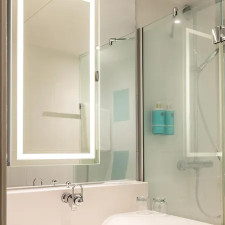 Hotel Novotel Leeds Centre 4*