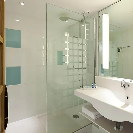Novotel Centre Hotel 4*