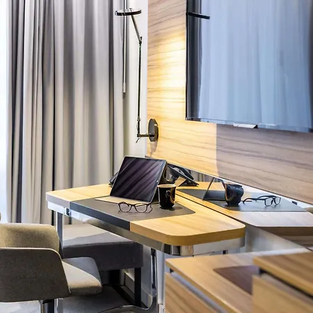 Novotel Centre Hotel 4*