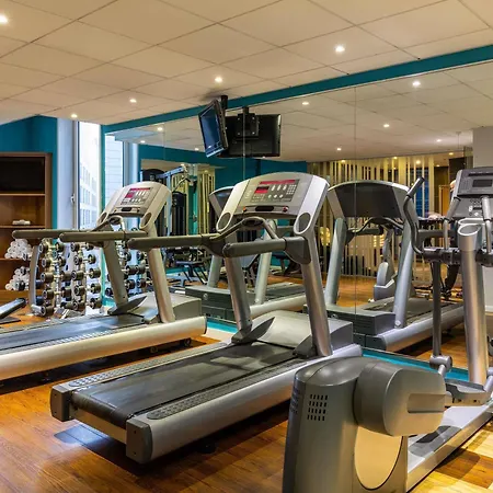 酒店 诺富特利兹中心酒店 4*