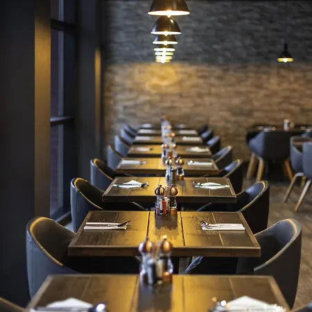 Novotel Centre Hotel 4*
