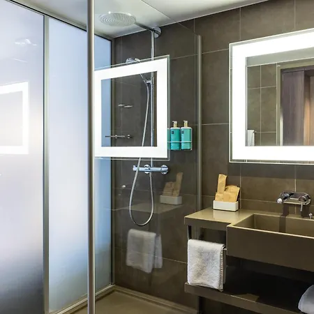 Novotel Centre Отель Лидс