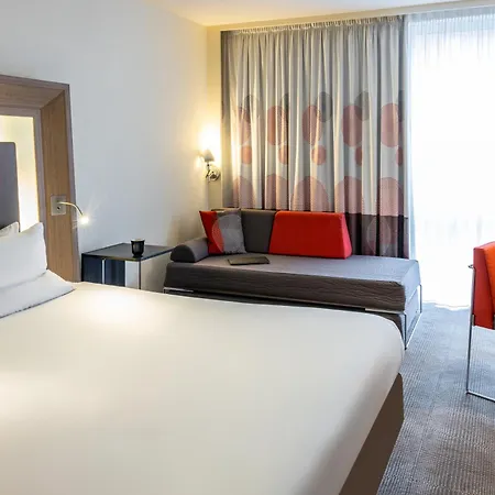 Отель Novotel Centre Лидс