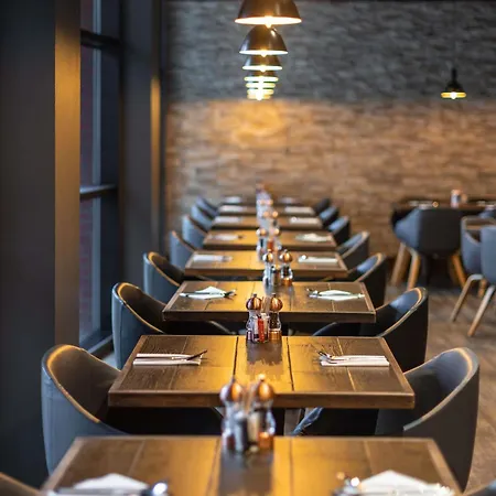 Отель Novotel Centre