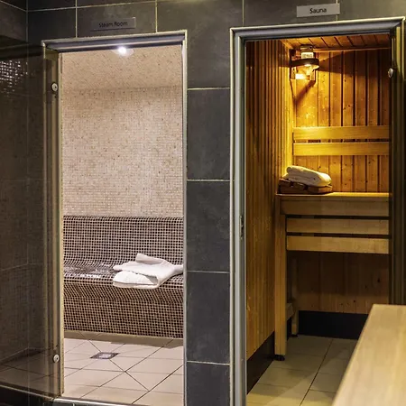 Novotel Centre Отель Лидс