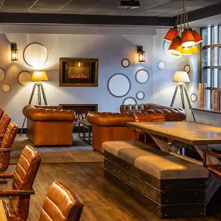 Отель Novotel Centre