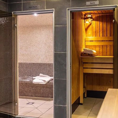 Hotel Novotel Centre 4*