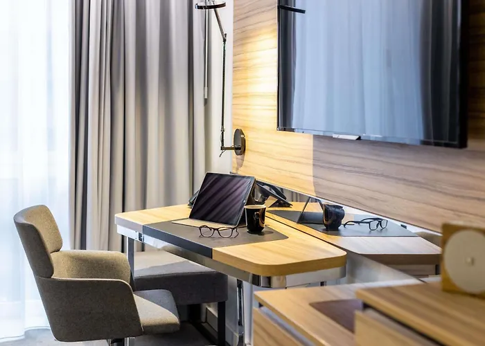 Novotel Centre Hotel 4*